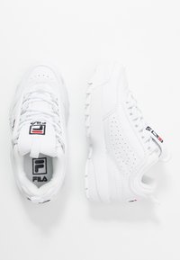 Fila - DISRUPTOR KIDS TEENS UNISEX - Sporta apavi - white Miniatūras attēls 1