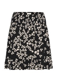 Jupe noire à motif floral avec une ceinture froncée, un ourlet à volants en étages, et de délicates fleurs blanches avec de petites touches rouges partout.
