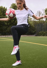 Under Armour CHALLENGER PIQUE - Treniņtērpa apakšdaļas - black