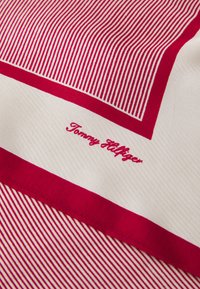 Tommy Hilfiger ELEVATED FLAG SQUARE - Halsdoek - ithica classic medium red