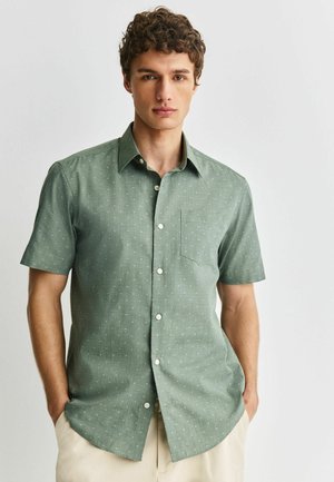 Next, REGULAR FIT - SMART CLIPPED PRINT SHORT SLEEVE SHIRT . - Skjorter - green