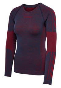 Tummansininen ja punainen pitkähihainen urheilupaita, jossa on pyöreä pääntie, teksturoitu kangas sekä Hummel-logo rinnassa ja hihassa olevat viivat.