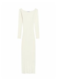 Długa, prążkowana sukienka w kolorze ecru z szerokim dekoltem i długimi rękawami. Dopasowana sylwetka sięga do kostek.