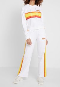 Puma Luvtröja - white