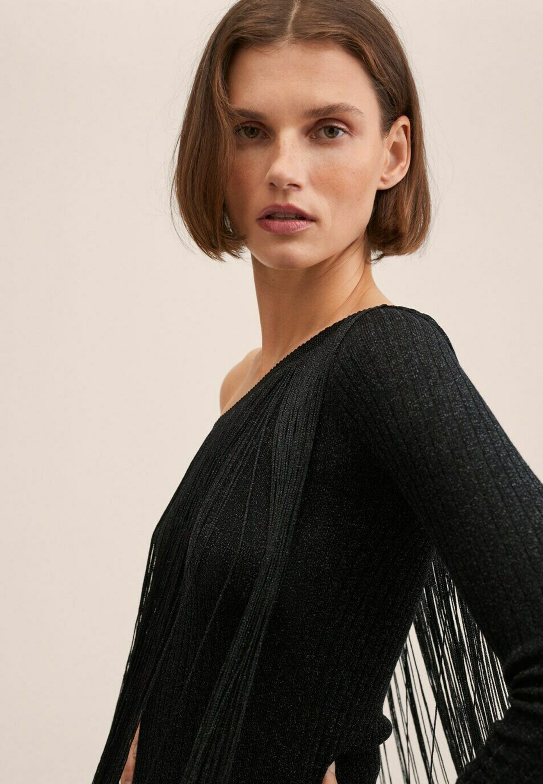 Mango ALMALUX - Vestido de tubo - noir/negro - Zalando.es