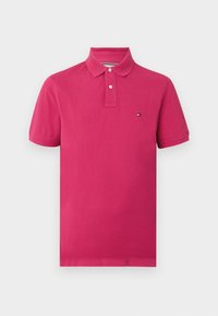 Ei valittu, eccentric magenta