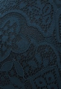 Intimissimi - Biustonosz balkonetka