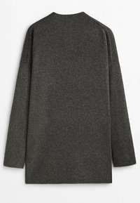 Pull en maille gris foncé à manches longues avec poignets et ourlet côtelés, présenté de dos sur un fond blanc.