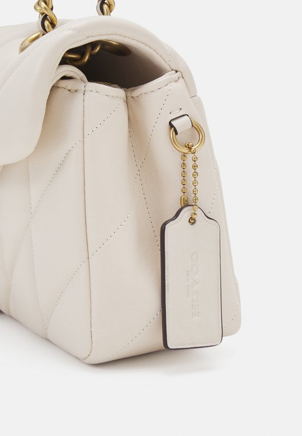 QUILTED TABBY SHOULDER BAG WITH CHAIN - Handbag - chalk4