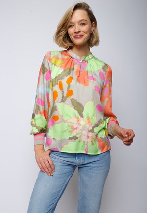 Emily van den Bergh Blouse - multi flower