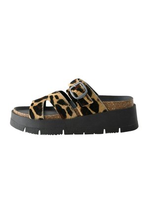 REGULAR FIT - FOREVER COMFORT BUCKLE DETAIL - Papuci înalți - mottled brown