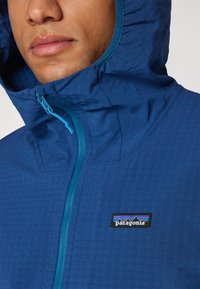 Patagonia TECHFACE niebieski