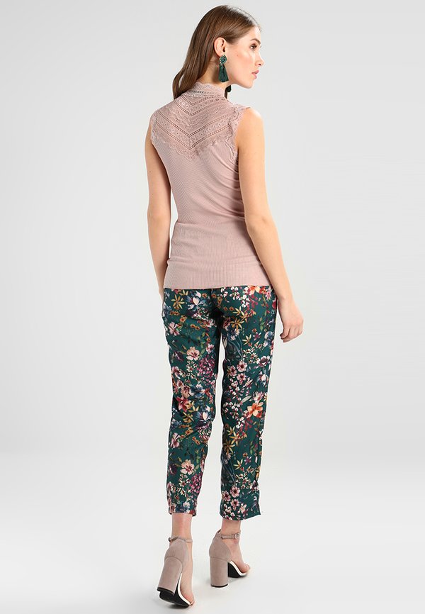 Top - vintage powder2