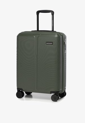 Valise rigide verte avec texture nervurée, roues noires et poignée rétractable, avec un logo à l'avant.