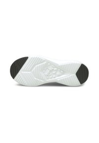 Semelle en caoutchouc blanc texturée, avec un talon en caoutchouc noir et des motifs de semelle angulaires pour une meilleure adhérence. Des accents incluent un détail de logo.