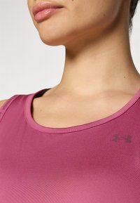 Under Armour TECH KNOCKOUT - Top - fuchsia dusk/dark maroon