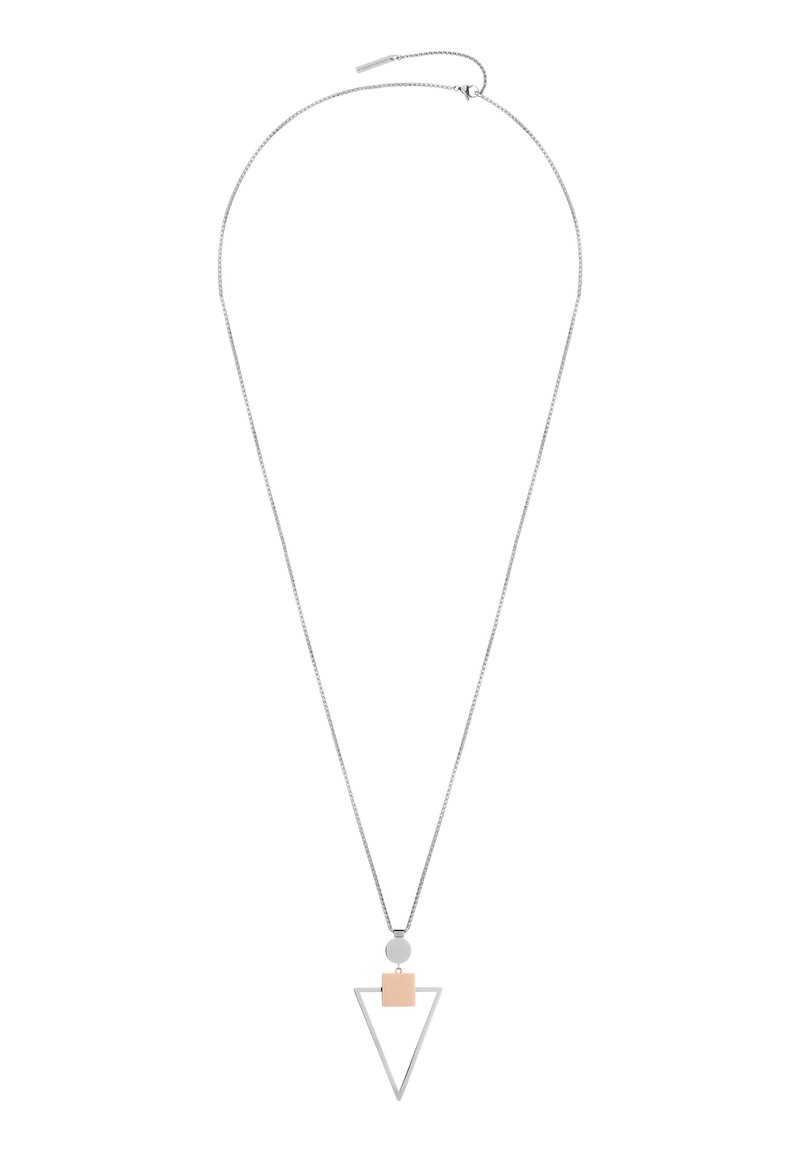 Zilveren ketting met een driehoekige hanger, een ronde kraal en een rosegouden vierkante accent, die geometrische vormen benadrukt.