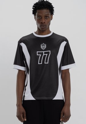 LOW LIGHTS STUDIOS®, SEVENTY SEVEN FOOTBALL - Nyomott mintás póló - black