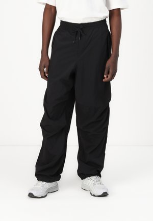 PARACHUTE - Trousers - black