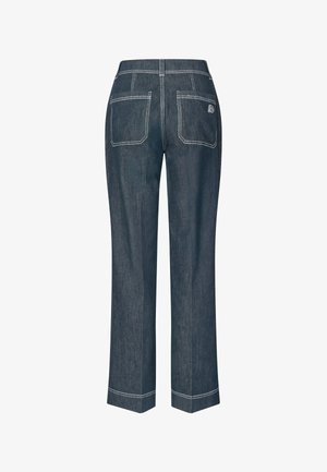 Dunkelblaue Denim-Jeans mit geradem Bein, ausgestattet mit zwei Gesäßtaschen und kontrastierendem weißen Nähten am Saum und an den Nähten.