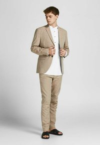 Jack & Jones PREMIUM JPRBLASUMMER HALF PLACKET L/S SN - Camisa - white