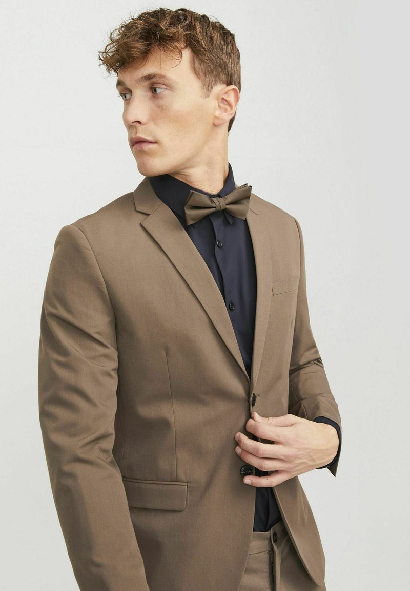 Jack & Jones JACSOLID - Fliege - bungee cord