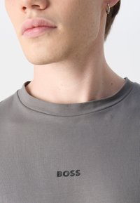 BOSS TCHUP - Paprasti marškinėliai - dark grey