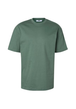 Schlichtes grünes T-Shirt mit kurzen Ärmeln und Rundhalsausschnitt in entspannter Passform vor weißem Hintergrund.