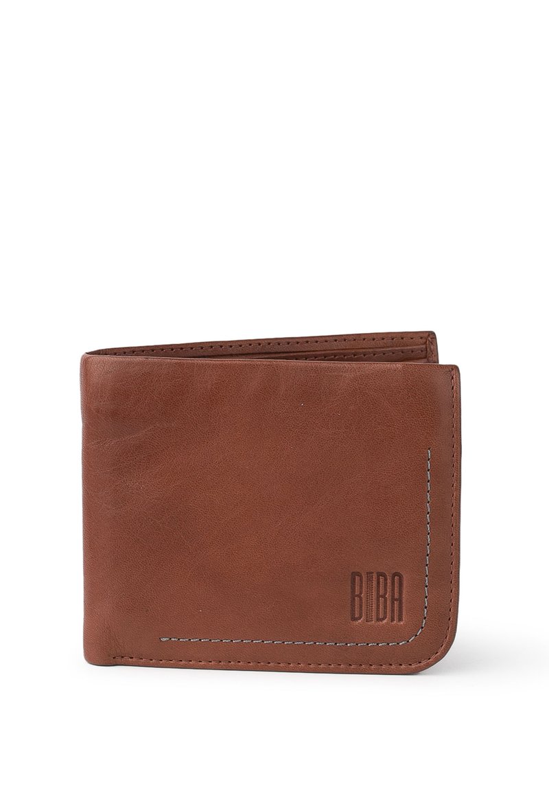 Portefeuille en cuir marron avec une texture lisse, des bords cousus et un logo en relief. Il dispose d'un design pliable pour ranger les cartes et l'argent.