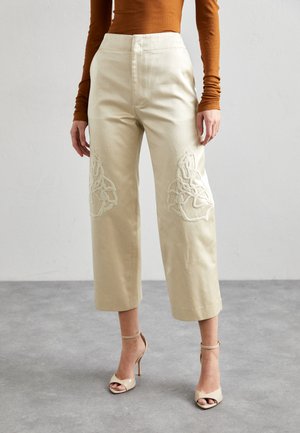 CHEVAL EMBROIDERED PANT - Pantalon classique - cream