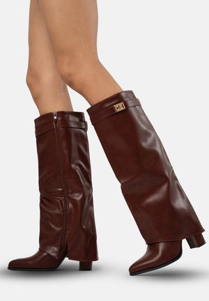 Botas camperas - rot