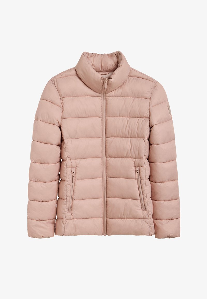 Leichte, gepolsterte Jacke in Hellrosa mit hohem Kragen, horizontalen Nähten und zwei mit Reißverschluss gesicherten Seitentaschen. Weiche, glatte Textur und leichtes Design.