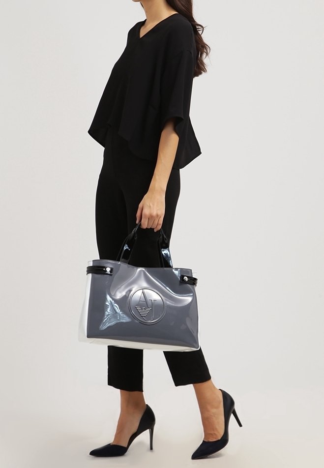 Armani Jeans Sac à main grey/gris (Seconde main) ZALANDO