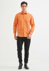 Non sélectionné, orange