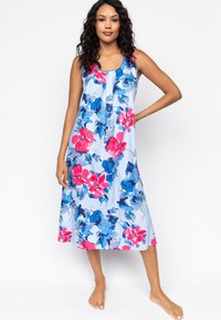 Abito senza maniche floreale di colore azzurro chiaro, con grandi fiori rosa e blu, design fluido a silhouette A-line e texture di tessuto morbido.