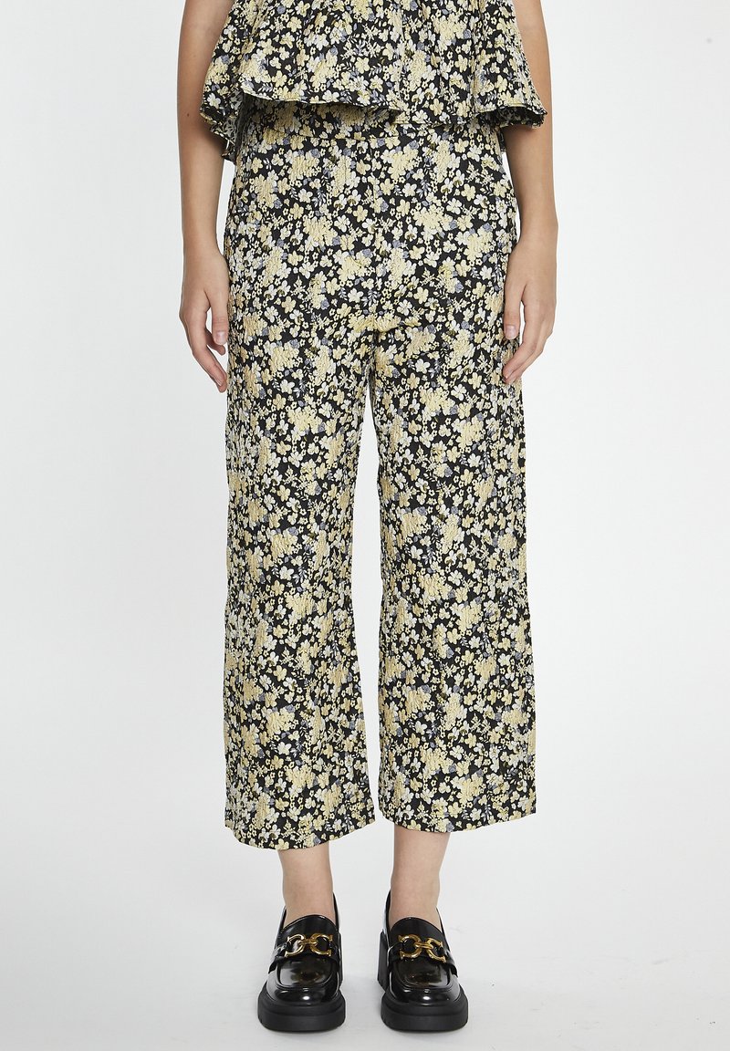 Glamorous CROPPED - Tygbyxor - black yellow brocade