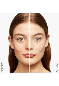 Shiseido SYNCHRO SKIN RADIANT LIFTING FOUNDATION SPF30 - Foundation - 120