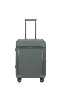 Grijze harde koffer met een uitschuifbare handgreep, textuuraccenten aan de zijkant en vier wielen voor mobiliteit. Het merk EPIC is aan de voorkant te zien.