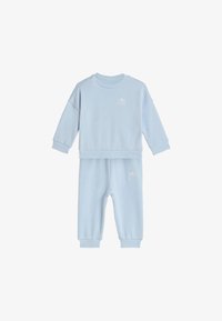 Nem kiválasztott, crystal sky