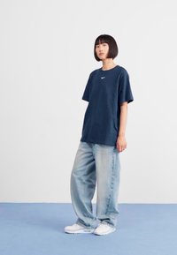 Nike Sportswear TEE - T-shirts - armory navy