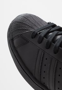 adidas Originals SUPERSTAR - Tenisky - core black