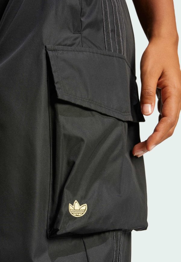 WIDE CARGO - Cargo trousers3