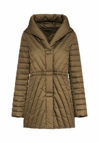 Brązowy, ocieplany płaszcz z dużym kołnierzem, długimi rękawami, paskiem w talii oraz ukośnymi wzorami pikowania na całym ciele.