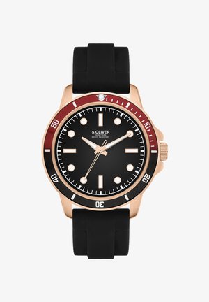 Montre noire avec un boîtier rond, des accents dorés et une lunette rouge. Dotée d'un bracelet en silicone et de marqueurs d'heure clairs. Résistante à l'eau jusqu'à 50 mètres.