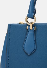 MICHAEL Michael Kors MARILYN  niebieski