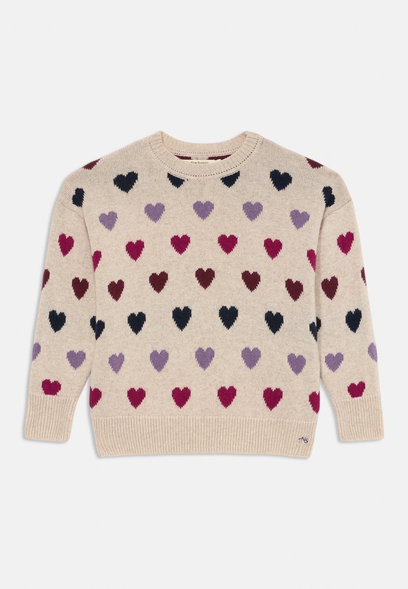 Beige strikkegenser med rund hals, prydet med flerfargede hjerte mønstre i mørkerød, rosa, lavendel og marineblå, med ribbestrikkede mansjetter og kant.