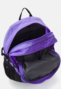 The North Face BOREALIS CLASSIC - Hátitáska - optic violet/black