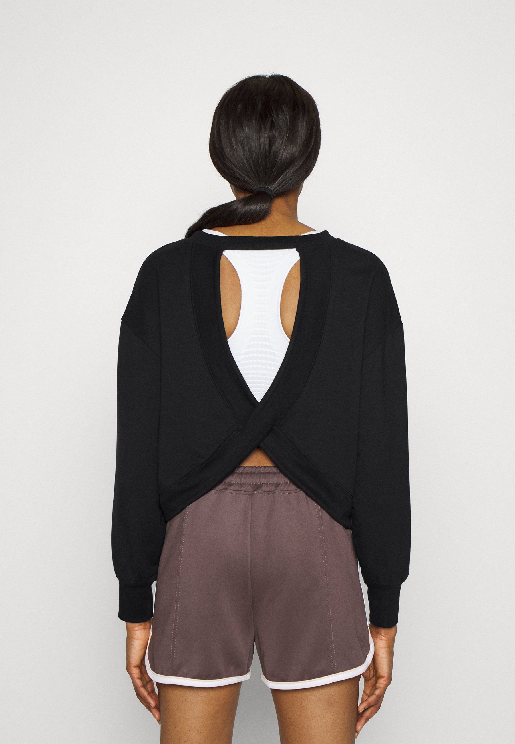 Athleta SAVASANA TWIST BACK 