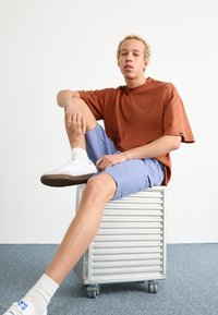Carhartt WIP SINGLE KNEE - Šortai - bay blue
