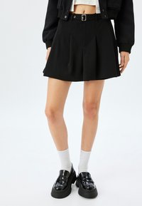 SKORT - Pliceret nederdel /Nederdele med folder - black